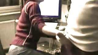 Prekrasna milfica Lisa Young igra se sa seks masaj 2020 svojom seksom gladnom rupom
