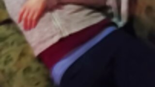Vruća nimfokinja Gracie Glam jebe se s leđa film porno masaj