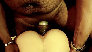 Kurva gladna seksa Jessie Volt i njezina gadna GF jebaju jedna drugu analne rupe straponom masaj xxxn