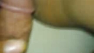 Tinejdžerka crnka izrađena od roga, jaše ukočeni masaje xxx videos kurac u stilu kaubojke